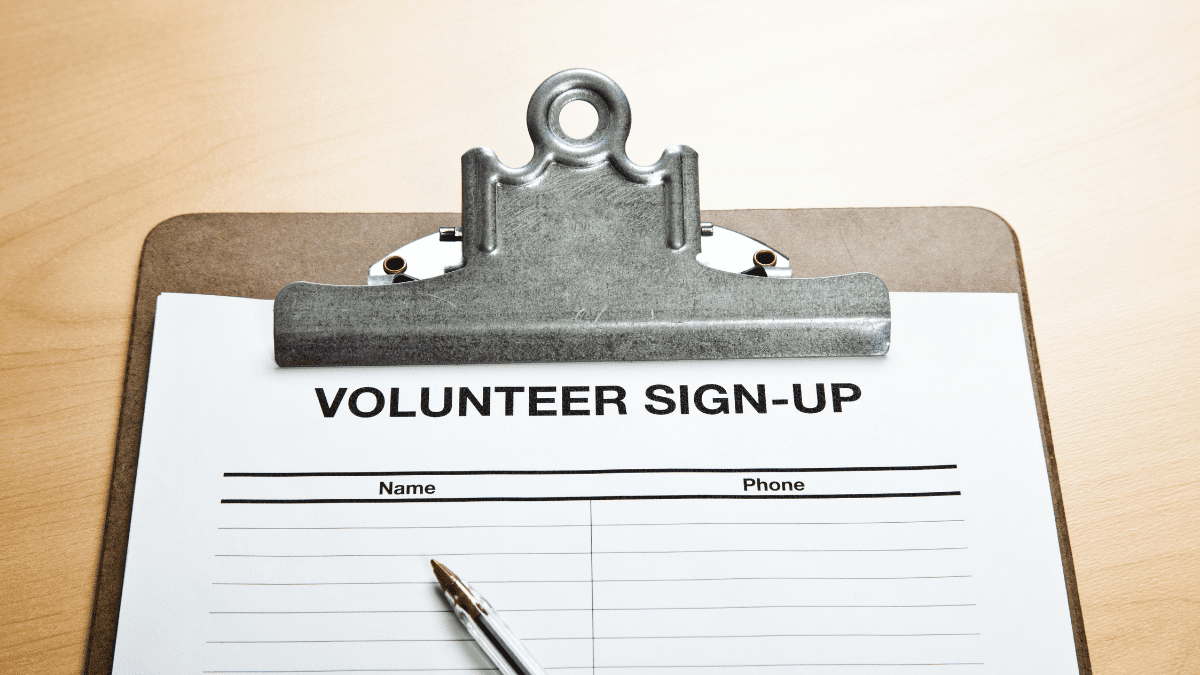 Email Template and AI prompt for volunteer recruitment